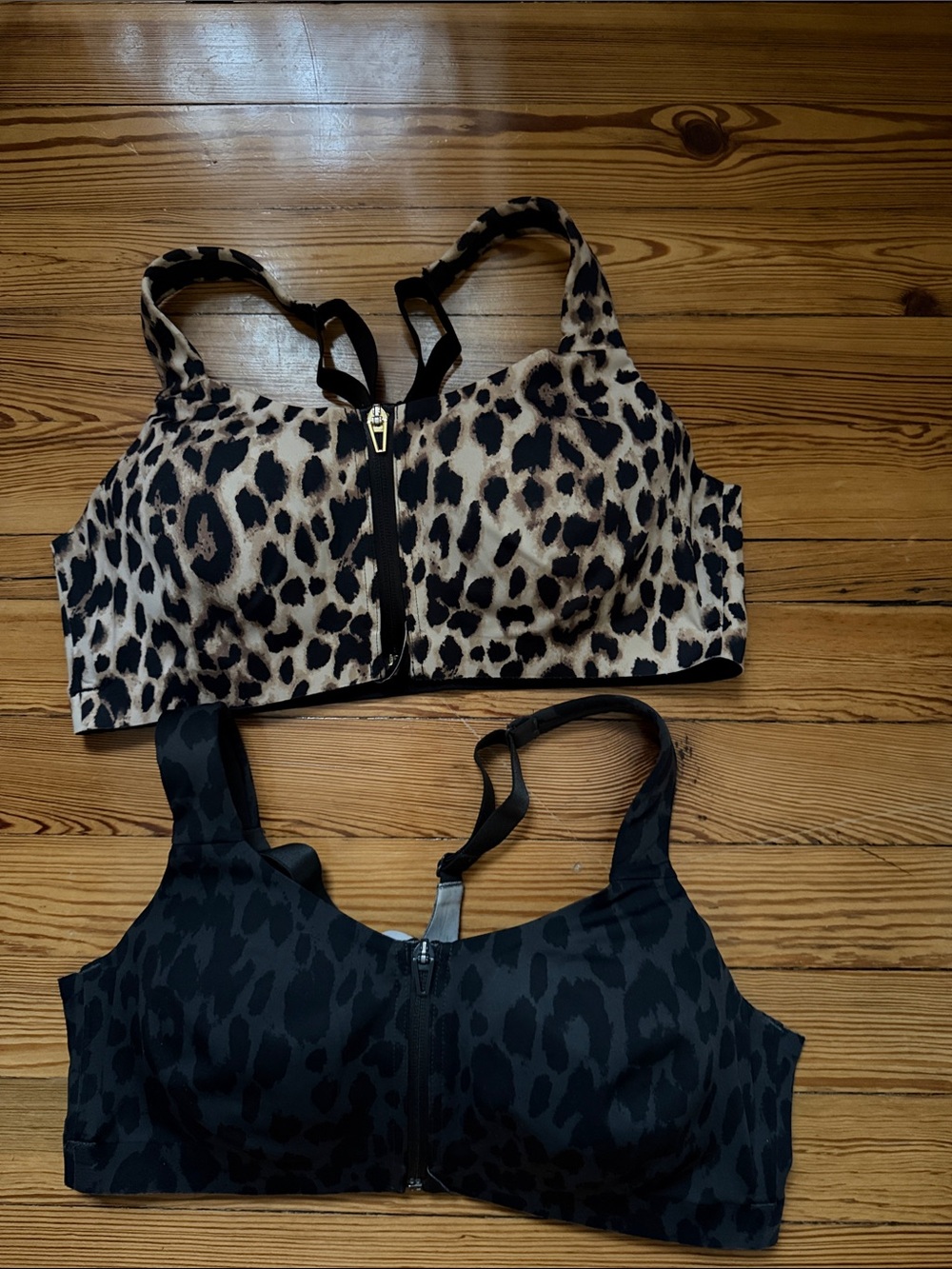 VSX Knockout Front-Close Sports Bras: Animal Prints